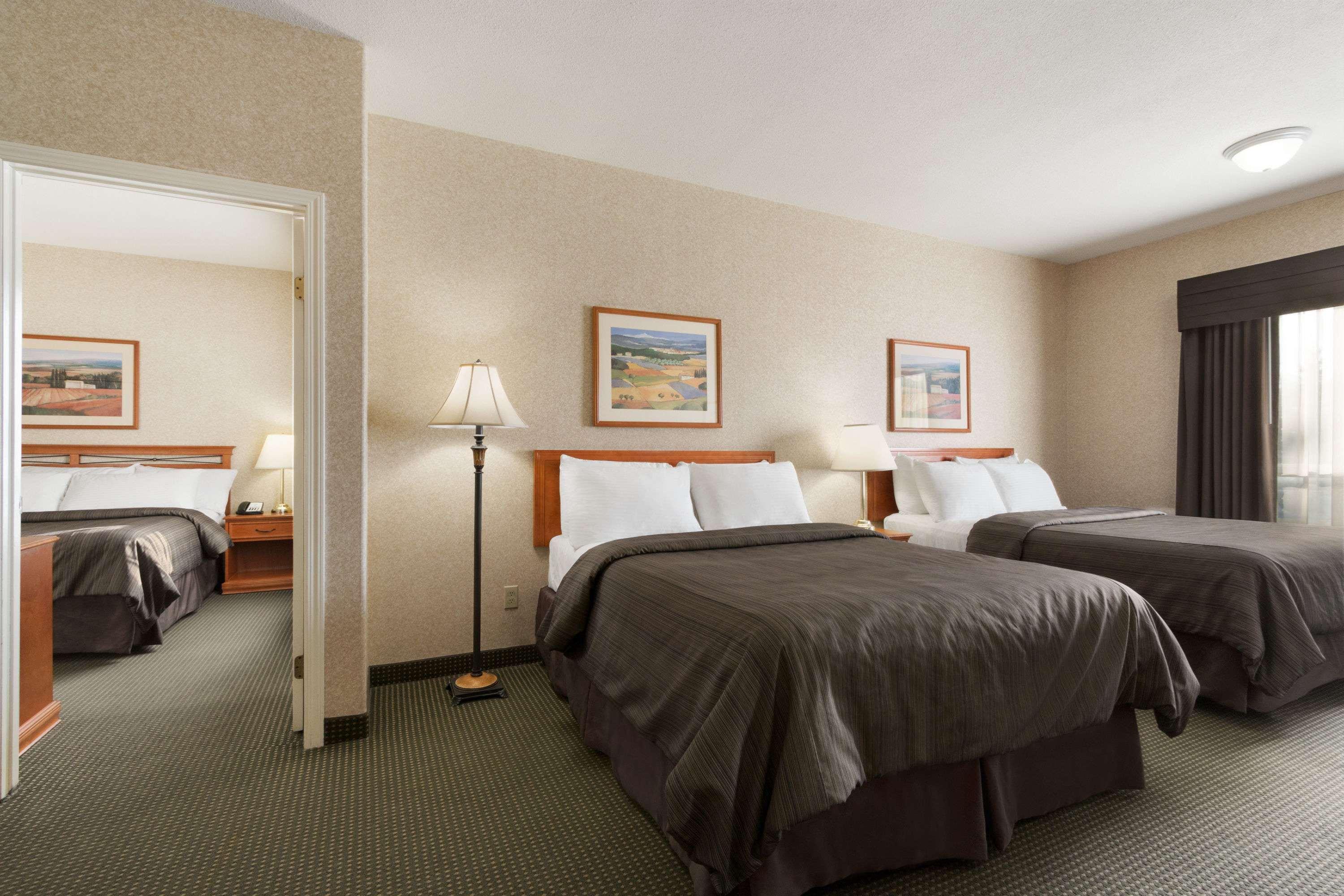 Days Inn By Wyndham Saskatoon Eksteriør billede