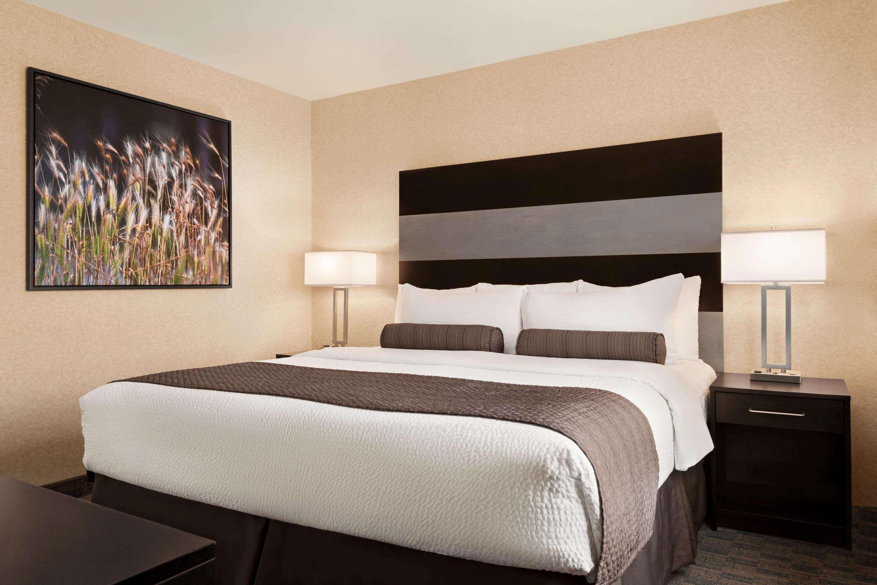 Days Inn By Wyndham Saskatoon Eksteriør billede
