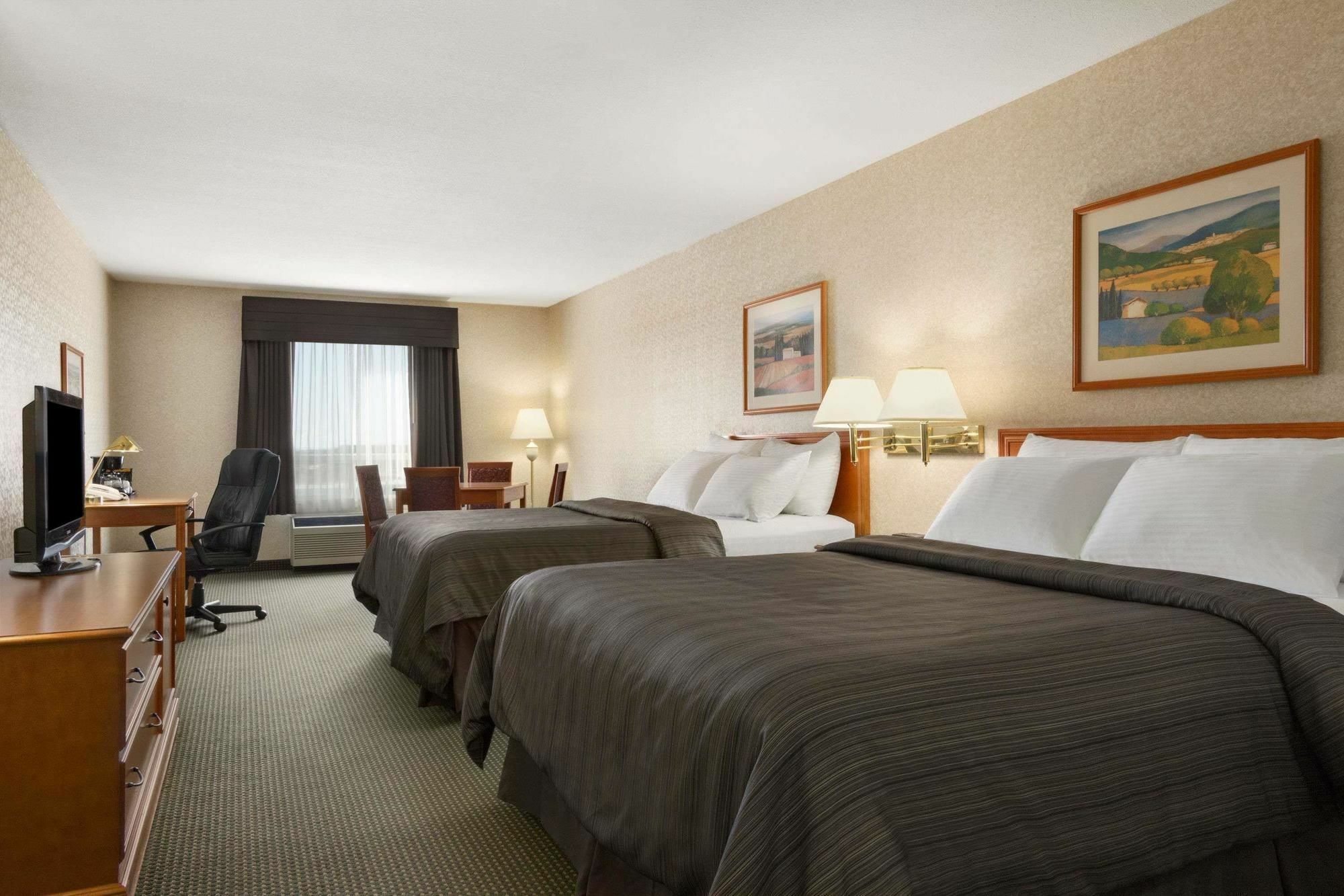 Days Inn By Wyndham Saskatoon Eksteriør billede